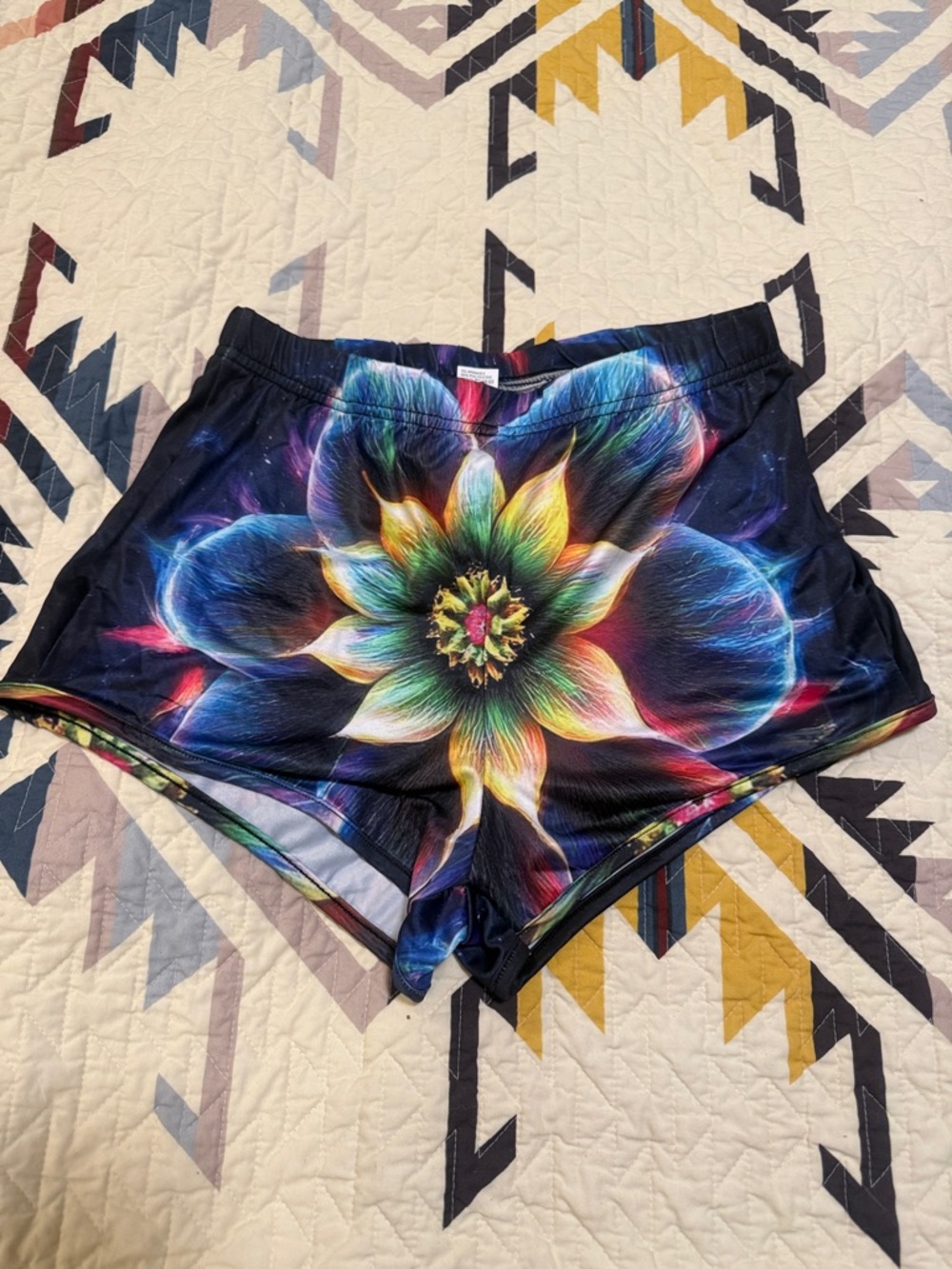 Source Unknown Black Athletic Shorts with Multicolor Floral Print